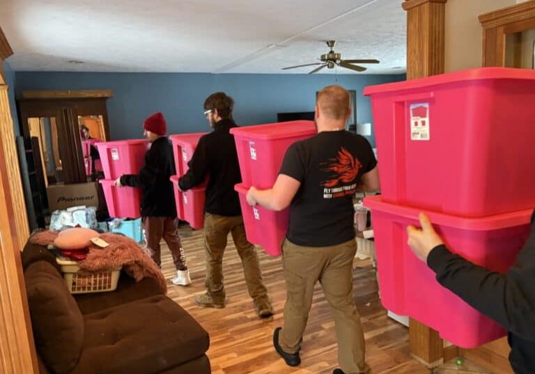 akron ohio moving company with boxes