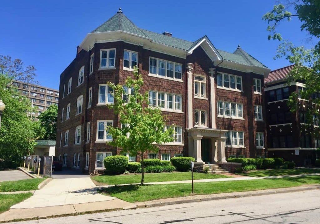 tips for moving into euclid apartments
